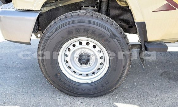 Buy Import Toyota Land Cruiser Beige Car in Import - Dubai in Bomi County Buy Import Toyota Land Cruiser Beige Car in Import - Dubai in Bomi County