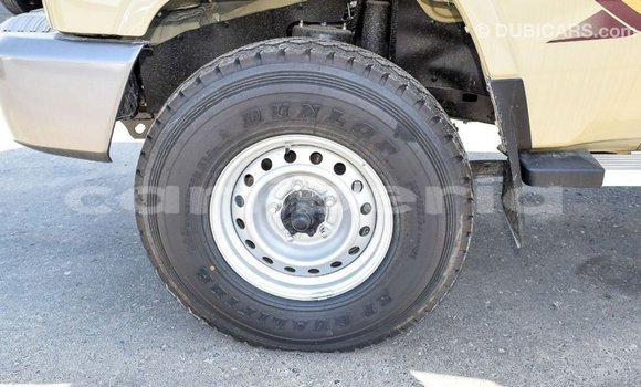 Buy Import Toyota Land Cruiser Beige Car in Import - Dubai in Bomi County Buy Import Toyota Land Cruiser Beige Car in Import - Dubai in Bomi County