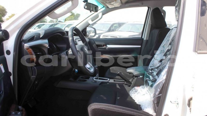 Big with watermark toyota hilux bomi county import dubai 2996