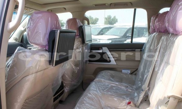 Buy Import Toyota Land Cruiser White Car in Import - Dubai in Bomi County Buy Import Toyota Land Cruiser White Car in Import - Dubai in Bomi County