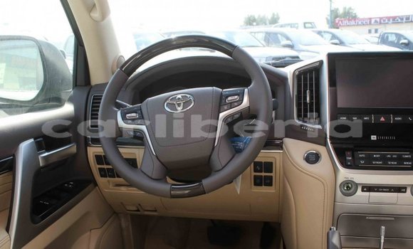 Buy Import Toyota Land Cruiser White Car in Import - Dubai in Bomi County Buy Import Toyota Land Cruiser White Car in Import - Dubai in Bomi County