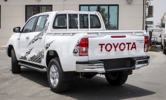 Buy Import Toyota Hilux White Car in Import - Dubai in Bomi County Buy Import Toyota Hilux White Car in Import - Dubai in Bomi County