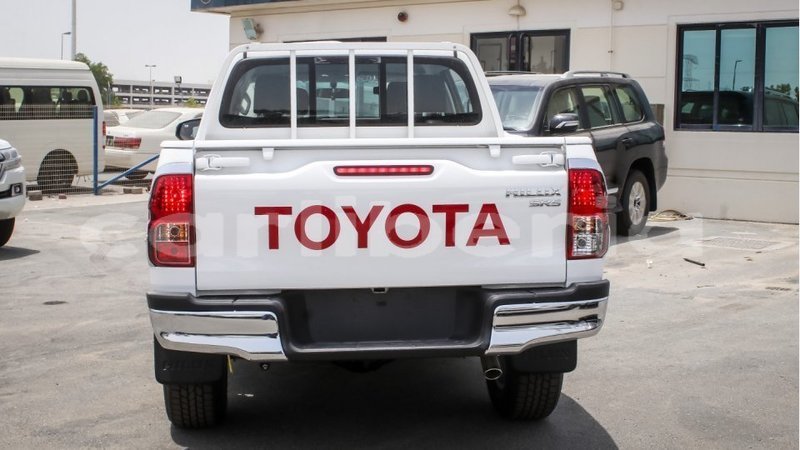 Big with watermark toyota hilux bomi county import dubai 3004