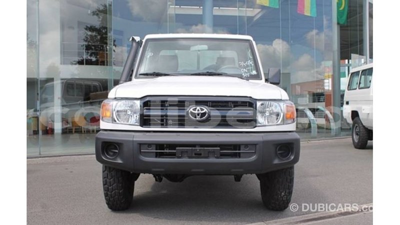 Big with watermark toyota land cruiser bomi county import dubai 3020