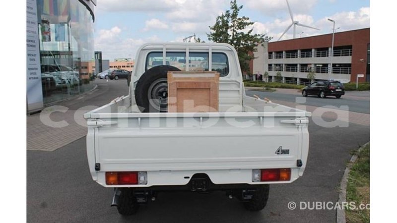 Big with watermark toyota land cruiser bomi county import dubai 3020