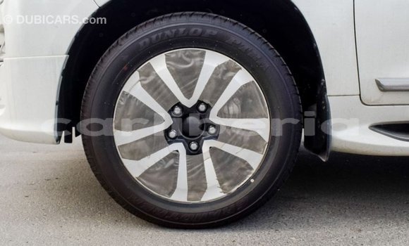 Acheter Import Voiture Toyota Land Cruiser Blanc à Import - Dubai, Comté de Bomi Acheter Import Voiture Toyota Land Cruiser Blanc à Import - Dubai, Comté de Bomi