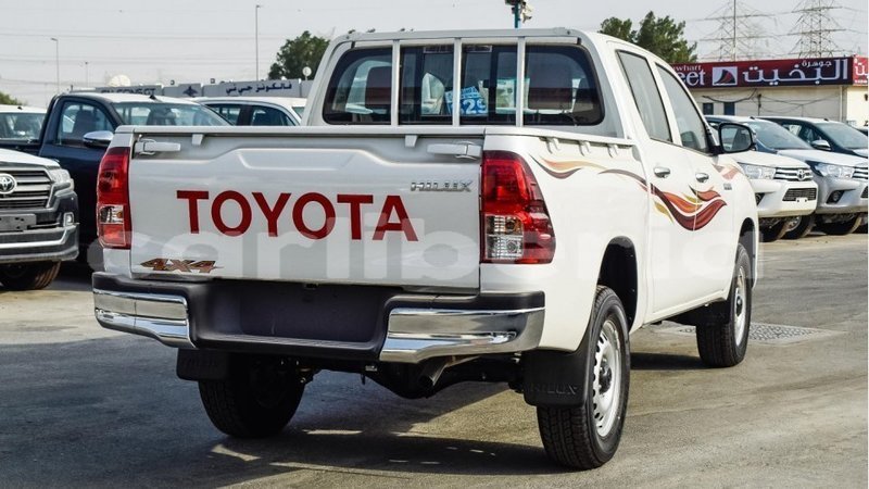 Big with watermark toyota hilux bomi county import dubai 3048