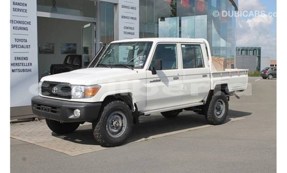 Buy Import Toyota Land Cruiser White Car in Import - Dubai in Bomi County Buy Import Toyota Land Cruiser White Car in Import - Dubai in Bomi County