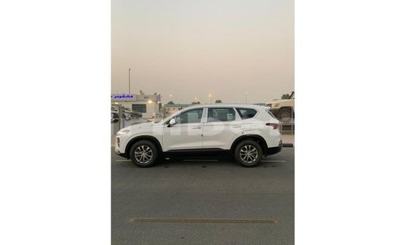 Buy Import Hyundai Santa Fe White Car in Import - Dubai in Bomi County Buy Import Hyundai Santa Fe White Car in Import - Dubai in Bomi County