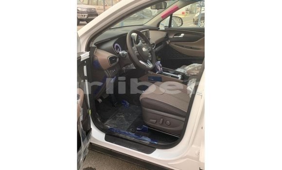 Buy Import Hyundai Santa Fe White Car in Import - Dubai in Bomi County Buy Import Hyundai Santa Fe White Car in Import - Dubai in Bomi County