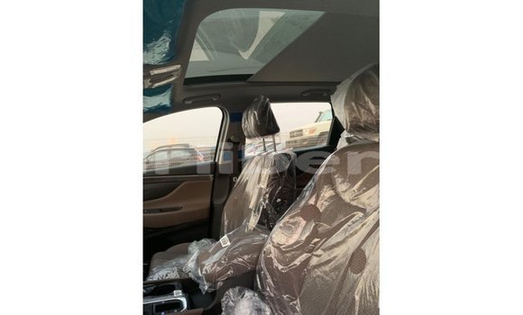 Buy Import Hyundai Santa Fe White Car in Import - Dubai in Bomi County Buy Import Hyundai Santa Fe White Car in Import - Dubai in Bomi County