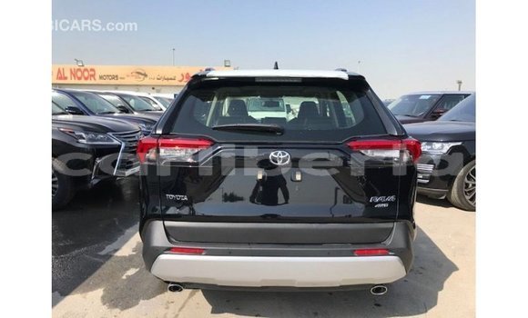 Buy Import Toyota HiAce Black Truck in Import - Dubai in Bomi County Buy Import Toyota HiAce Black Truck in Import - Dubai in Bomi County