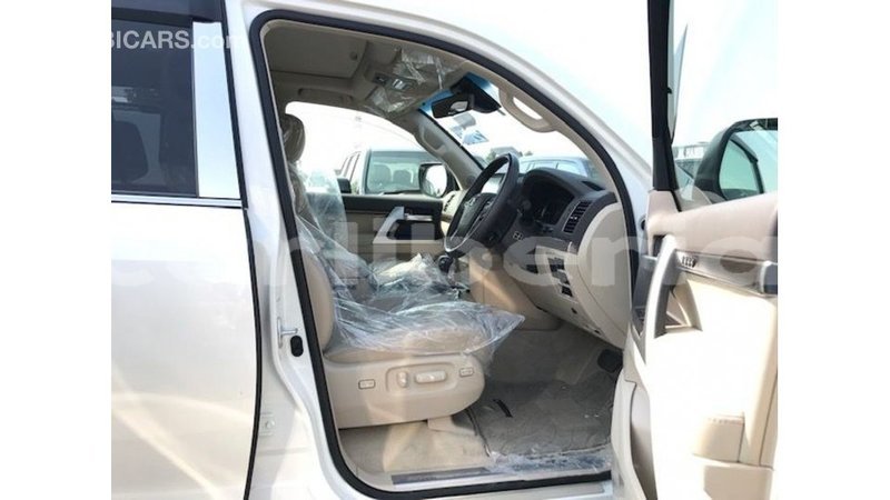 Big with watermark toyota land cruiser bomi county import dubai 3073