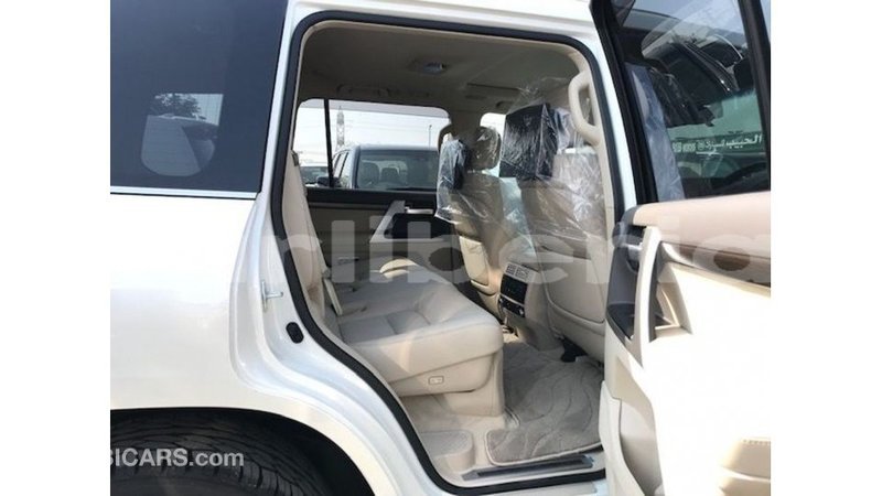 Big with watermark toyota land cruiser bomi county import dubai 3073