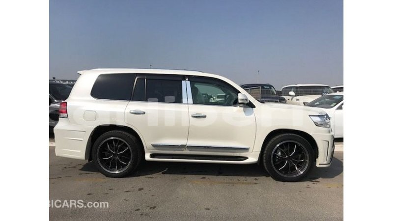 Big with watermark toyota land cruiser bomi county import dubai 3073