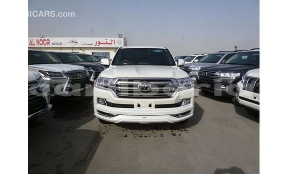 Buy Import Toyota Land Cruiser White Car in Import - Dubai in Bomi County Buy Import Toyota Land Cruiser White Car in Import - Dubai in Bomi County