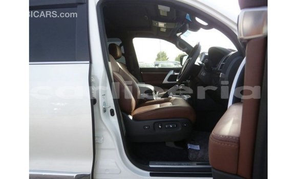 Buy Import Toyota Land Cruiser White Car in Import - Dubai in Bomi County Buy Import Toyota Land Cruiser White Car in Import - Dubai in Bomi County