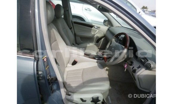 Buy Import Mercedes-Benz 190 Blue Car in Import - Dubai in Bomi County Buy Import Mercedes-Benz 190 Blue Car in Import - Dubai in Bomi County