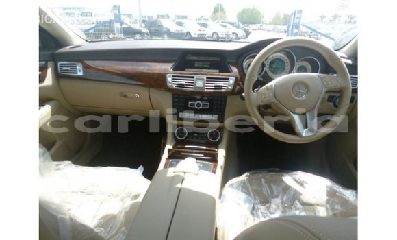 Buy Import Mercedes-Benz 190 White Car in Import - Dubai in Bomi County Buy Import Mercedes-Benz 190 White Car in Import - Dubai in Bomi County