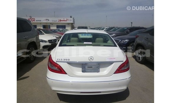 Buy Import Mercedes-Benz 190 White Car in Import - Dubai in Bomi County Buy Import Mercedes-Benz 190 White Car in Import - Dubai in Bomi County