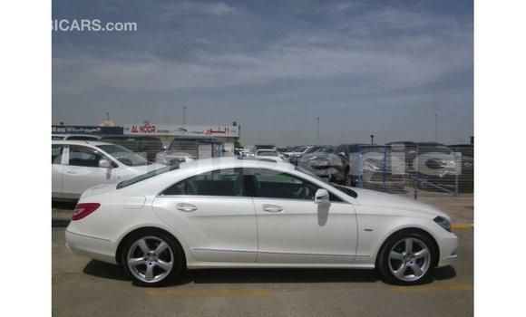 Buy Import Mercedes-Benz 190 White Car in Import - Dubai in Bomi County Buy Import Mercedes-Benz 190 White Car in Import - Dubai in Bomi County