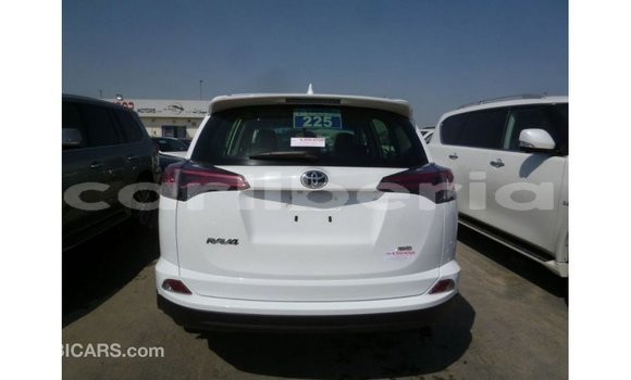 Buy Import Toyota HiAce White Truck in Import - Dubai in Bomi County Buy Import Toyota HiAce White Truck in Import - Dubai in Bomi County