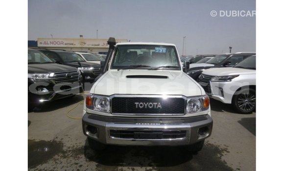 Buy Import Toyota Land Cruiser White Car in Import - Dubai in Bomi County Buy Import Toyota Land Cruiser White Car in Import - Dubai in Bomi County