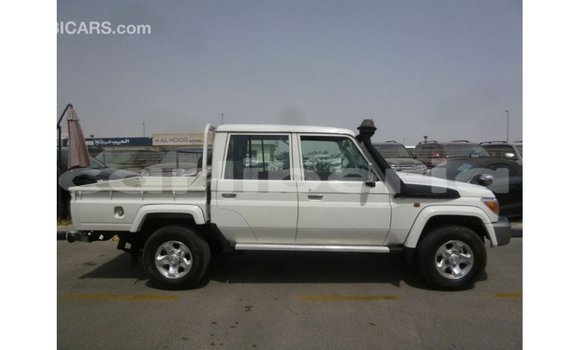 Buy Import Toyota Land Cruiser White Car in Import - Dubai in Bomi County Buy Import Toyota Land Cruiser White Car in Import - Dubai in Bomi County