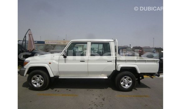 Buy Import Toyota Land Cruiser White Car in Import - Dubai in Bomi County Buy Import Toyota Land Cruiser White Car in Import - Dubai in Bomi County