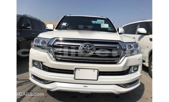 Buy Import Toyota Land Cruiser White Car in Import - Dubai in Bomi County Buy Import Toyota Land Cruiser White Car in Import - Dubai in Bomi County
