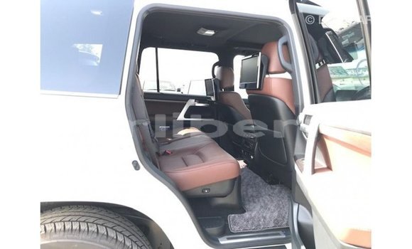 Buy Import Toyota Land Cruiser White Car in Import - Dubai in Bomi County Buy Import Toyota Land Cruiser White Car in Import - Dubai in Bomi County