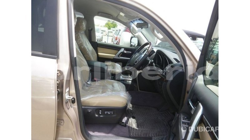 Big with watermark toyota land cruiser bomi county import dubai 3160
