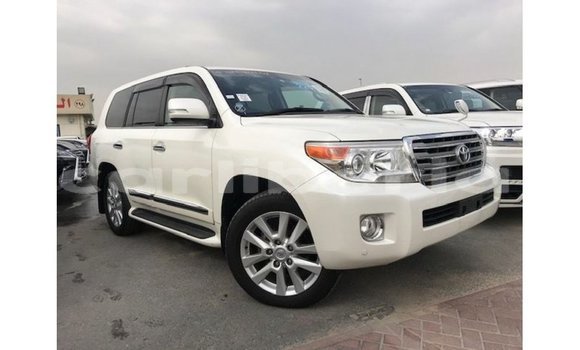 Buy Import Toyota Land Cruiser White Car in Import - Dubai in Bomi County Buy Import Toyota Land Cruiser White Car in Import - Dubai in Bomi County