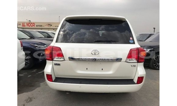 Buy Import Toyota Land Cruiser White Car in Import - Dubai in Bomi County Buy Import Toyota Land Cruiser White Car in Import - Dubai in Bomi County