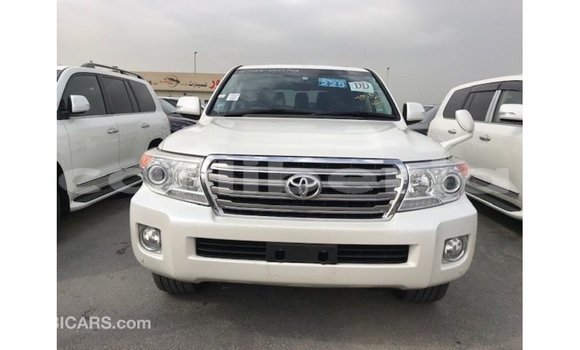 Buy Import Toyota Land Cruiser White Car in Import - Dubai in Bomi County Buy Import Toyota Land Cruiser White Car in Import - Dubai in Bomi County