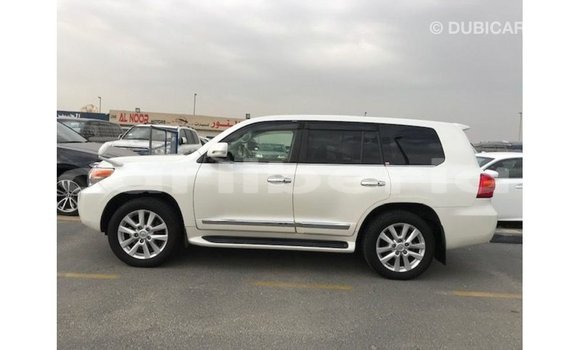 Buy Import Toyota Land Cruiser White Car in Import - Dubai in Bomi County Buy Import Toyota Land Cruiser White Car in Import - Dubai in Bomi County