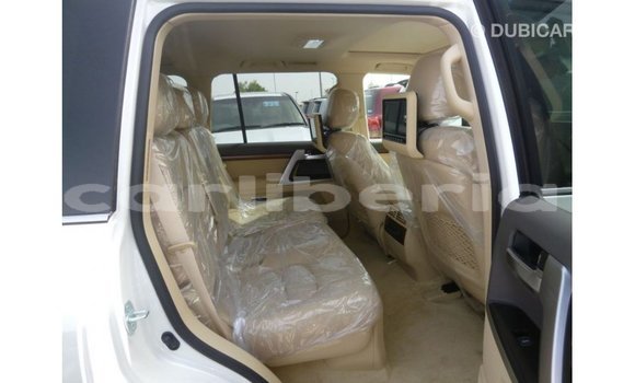 Buy Import Toyota Land Cruiser White Car in Import - Dubai in Bomi County Buy Import Toyota Land Cruiser White Car in Import - Dubai in Bomi County