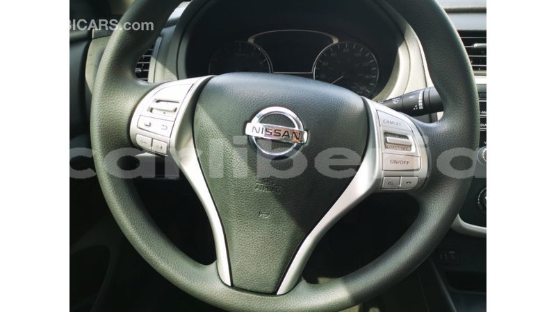 Big with watermark nissan altima bomi county import dubai 3169