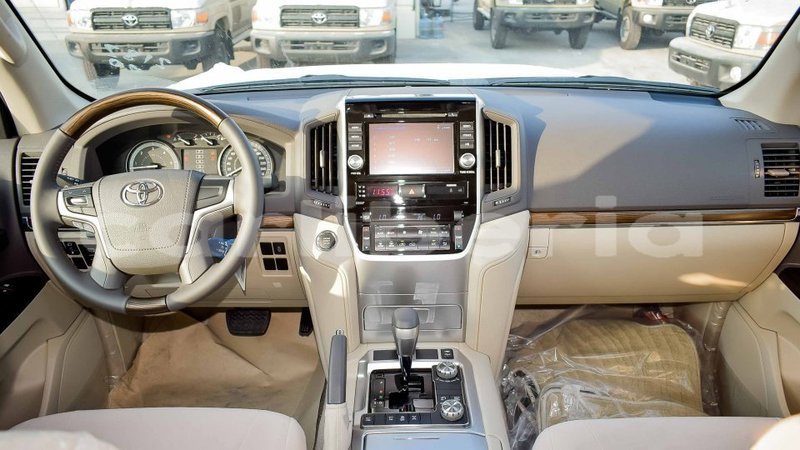 Big with watermark toyota land cruiser bomi county import dubai 3171