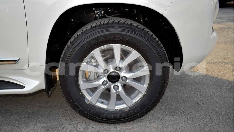 Big with watermark toyota land cruiser bomi county import dubai 3171