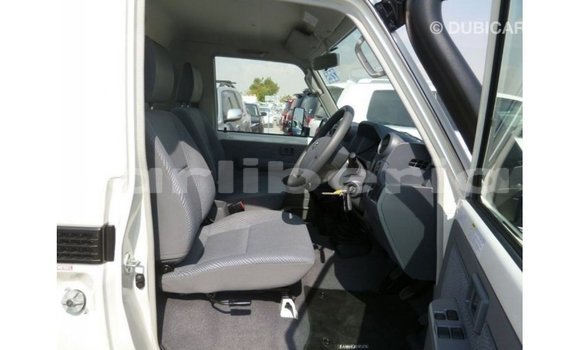 Buy Import Toyota Land Cruiser White Car in Import - Dubai in Bomi County Buy Import Toyota Land Cruiser White Car in Import - Dubai in Bomi County