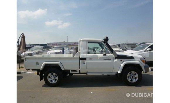 Buy Import Toyota Land Cruiser White Car in Import - Dubai in Bomi County Buy Import Toyota Land Cruiser White Car in Import - Dubai in Bomi County