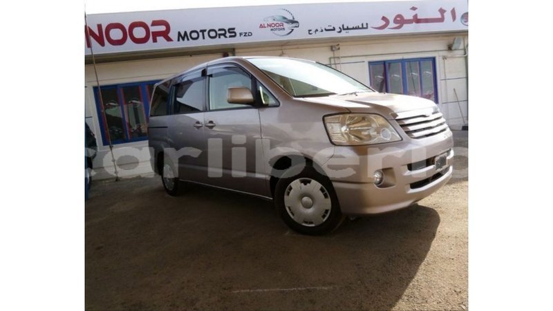 Big with watermark toyota voxy bomi county import dubai 3175