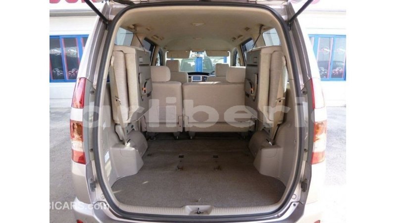 Big with watermark toyota voxy bomi county import dubai 3175