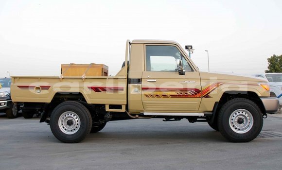 Buy Import Toyota Land Cruiser Beige Car in Import - Dubai in Bomi County Buy Import Toyota Land Cruiser Beige Car in Import - Dubai in Bomi County