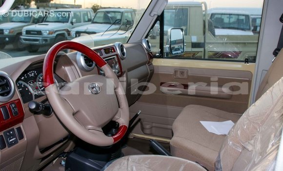 Buy Import Toyota Land Cruiser Beige Car in Import - Dubai in Bomi County Buy Import Toyota Land Cruiser Beige Car in Import - Dubai in Bomi County