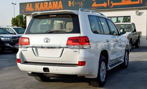 Buy Import Toyota Land Cruiser White Car in Import - Dubai in Bomi County Buy Import Toyota Land Cruiser White Car in Import - Dubai in Bomi County