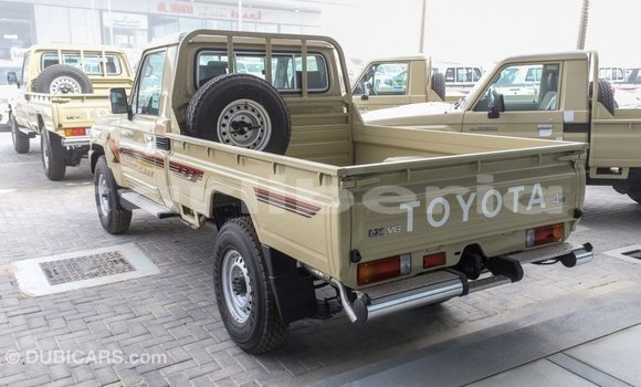 Buy Import Toyota Land Cruiser Beige Car in Import - Dubai in Bomi County Buy Import Toyota Land Cruiser Beige Car in Import - Dubai in Bomi County