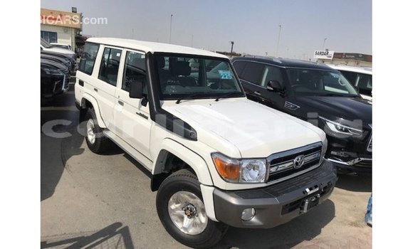 Buy Import Toyota Land Cruiser White Car in Import - Dubai in Bomi County Buy Import Toyota Land Cruiser White Car in Import - Dubai in Bomi County
