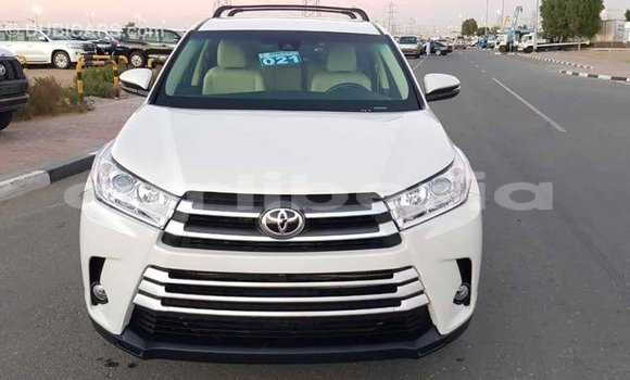 Buy Import Toyota Highlander White Car in Import - Dubai in Bomi County Buy Import Toyota Highlander White Car in Import - Dubai in Bomi County